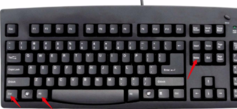 电脑黑屏按哪三个键重启